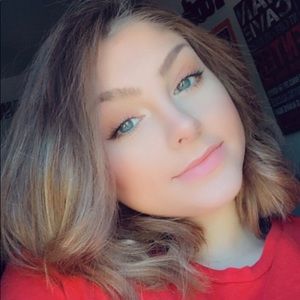 Meet your Posher, Aubrie